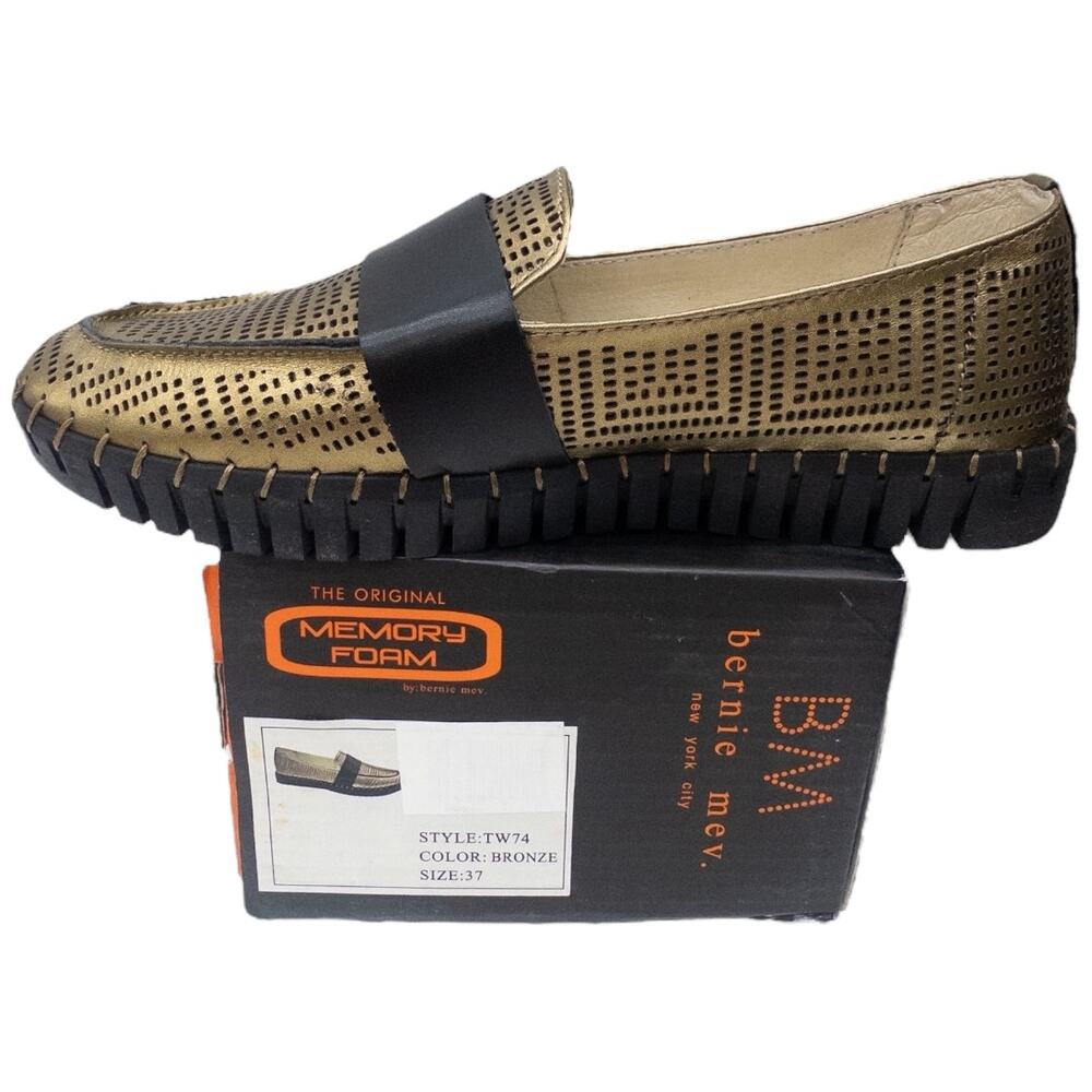 Bernie Mev. TW74 Metallic Bronze Gold Moccassin Loafers Size 37 Women's 6